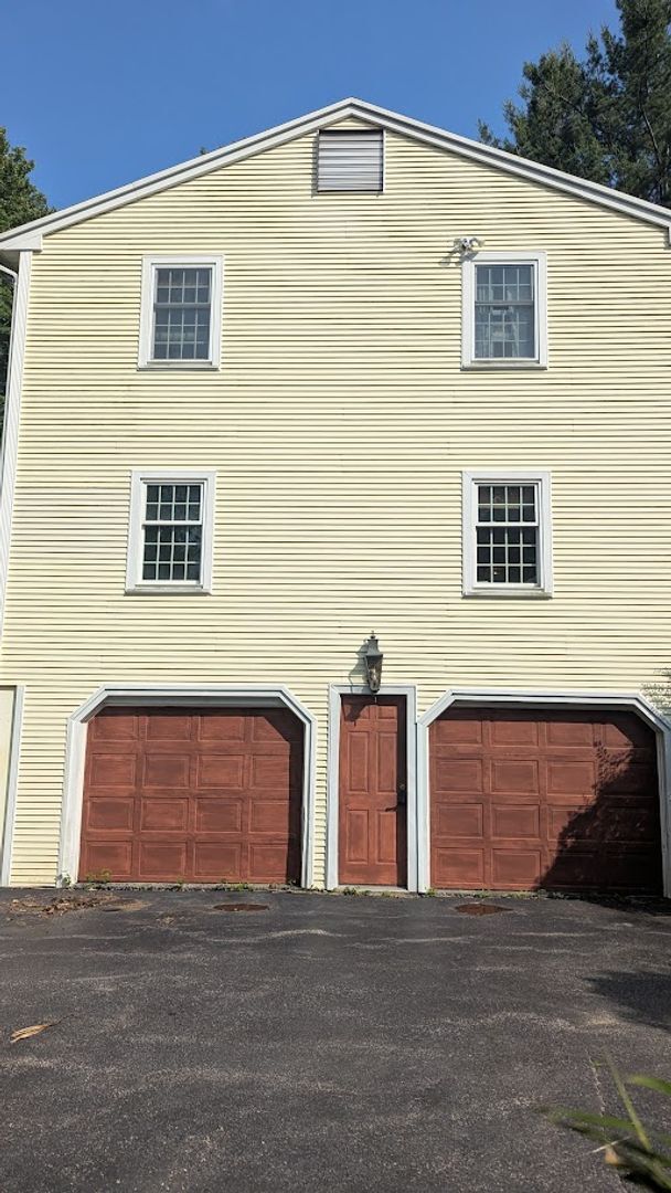Building Photo - ***Please Respond Directly to the Online L...