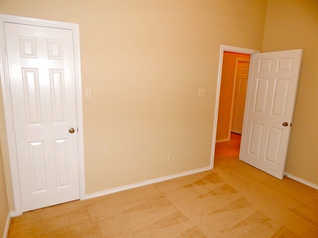 Building Photo - 860 Rock Harbor Ln