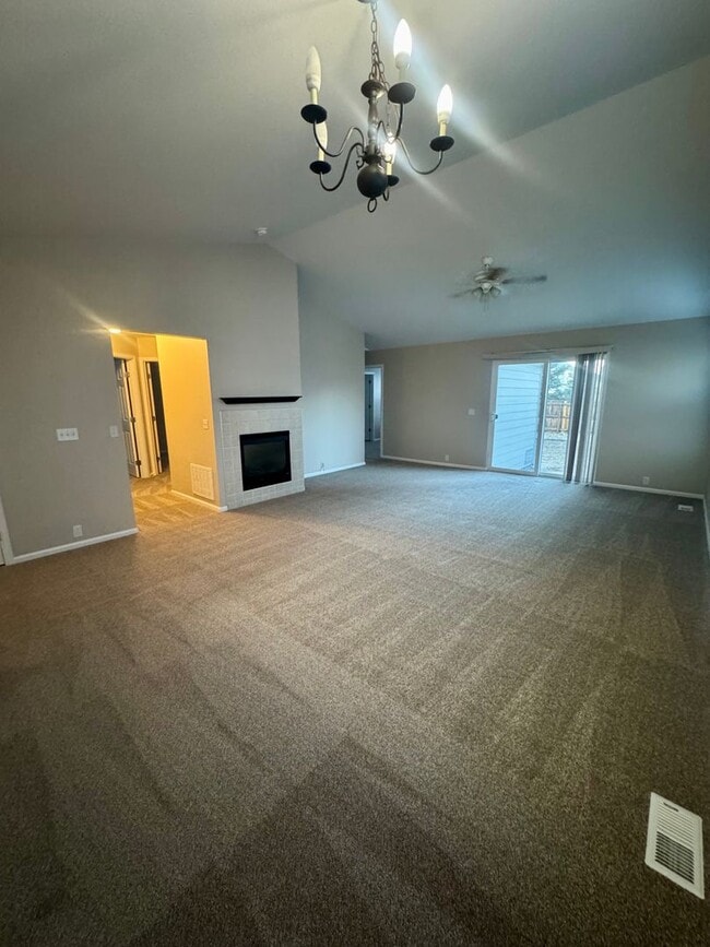 Building Photo - 3 Bedroom Home in Peyton