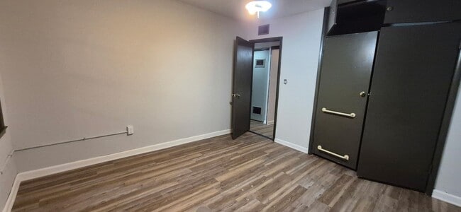 Building Photo - Cozy 2 bedroom 1 bath home