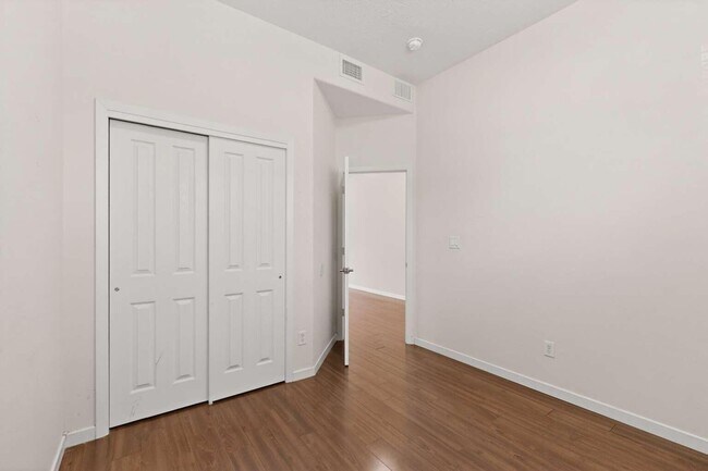 Building Photo - 2135 N Ensenada Cir SE