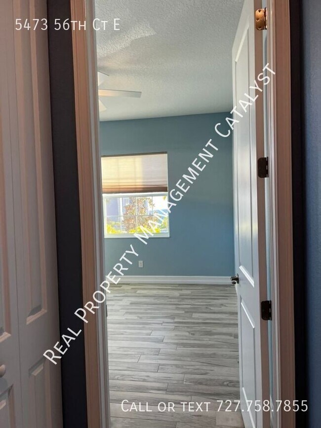 Building Photo - 5473 56th Ct E