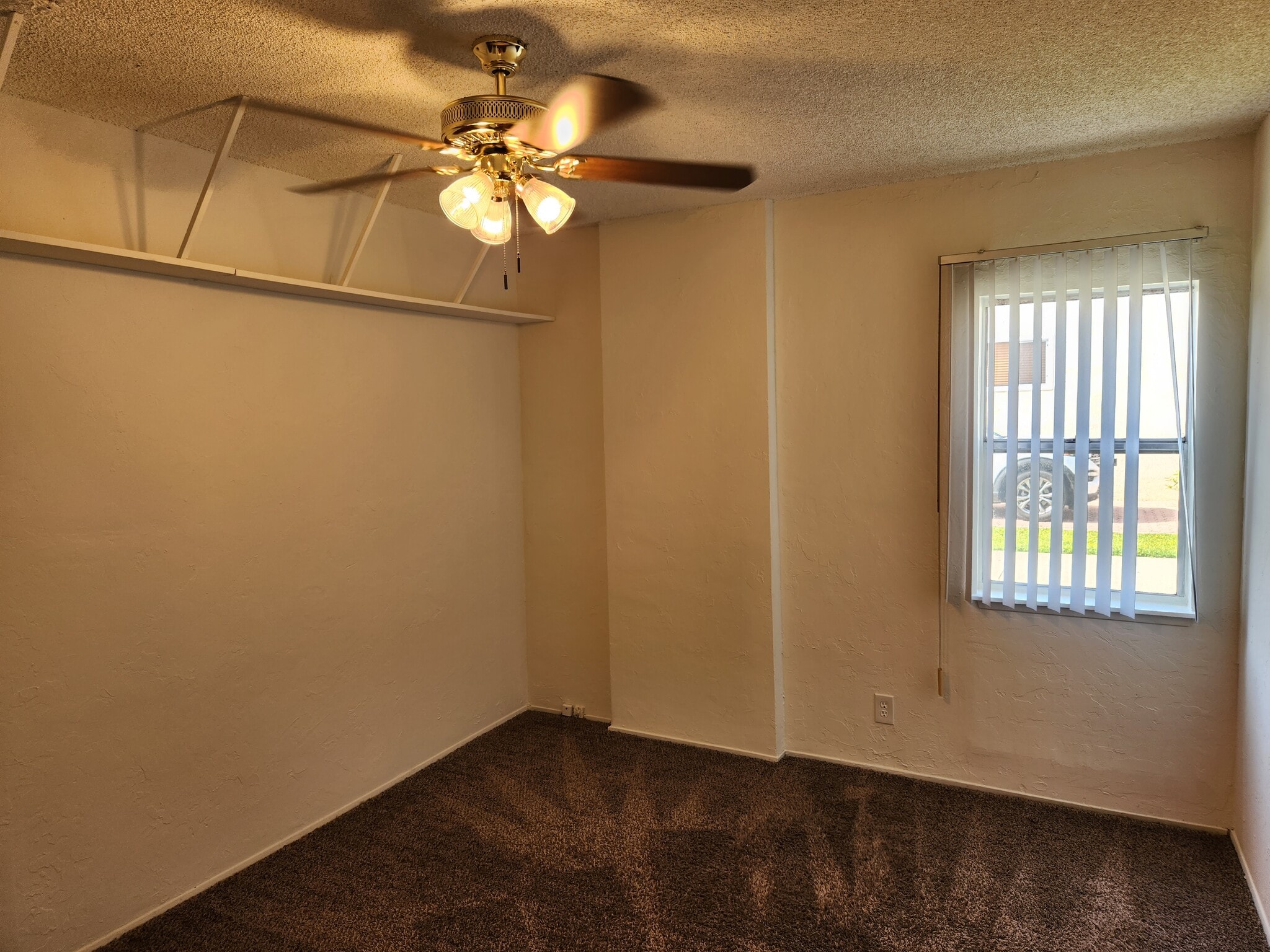 Building Photo - 1400 Freeman Ave