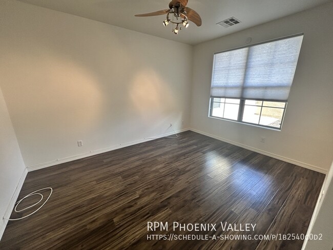 Building Photo - Spacious Bright N. Phx 4/2 w/POOL & *NEW* ...