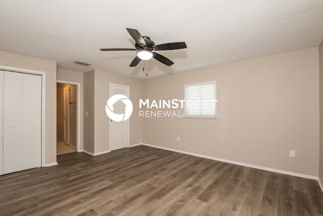 Building Photo - 3 Bedroom Pet-Friendly Home in VENICE, FL with Main Street Renewal