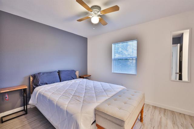 Building Photo - 1307 Division St