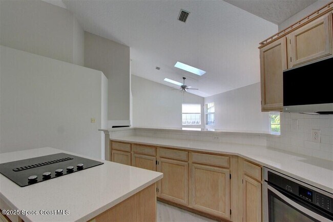 Building Photo - 4240 Wood Haven Dr
