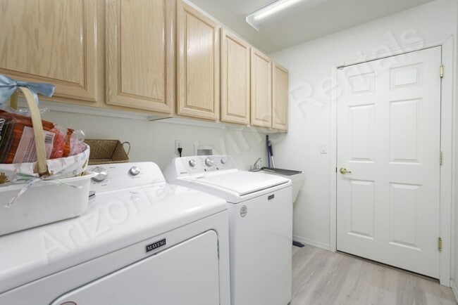 Building Photo - FURNISHED RENTAL