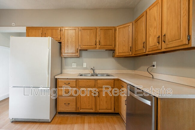 Building Photo - 1529 N 24th St