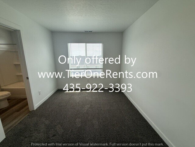 Building Photo - NO DEPOSIT option available for qualified renters