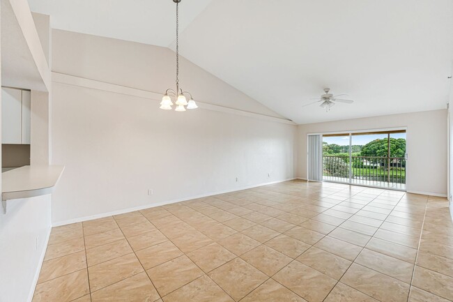 Building Photo - ANNUAL RENTAL - 2 Bedroom, 2 Bath Condo in...