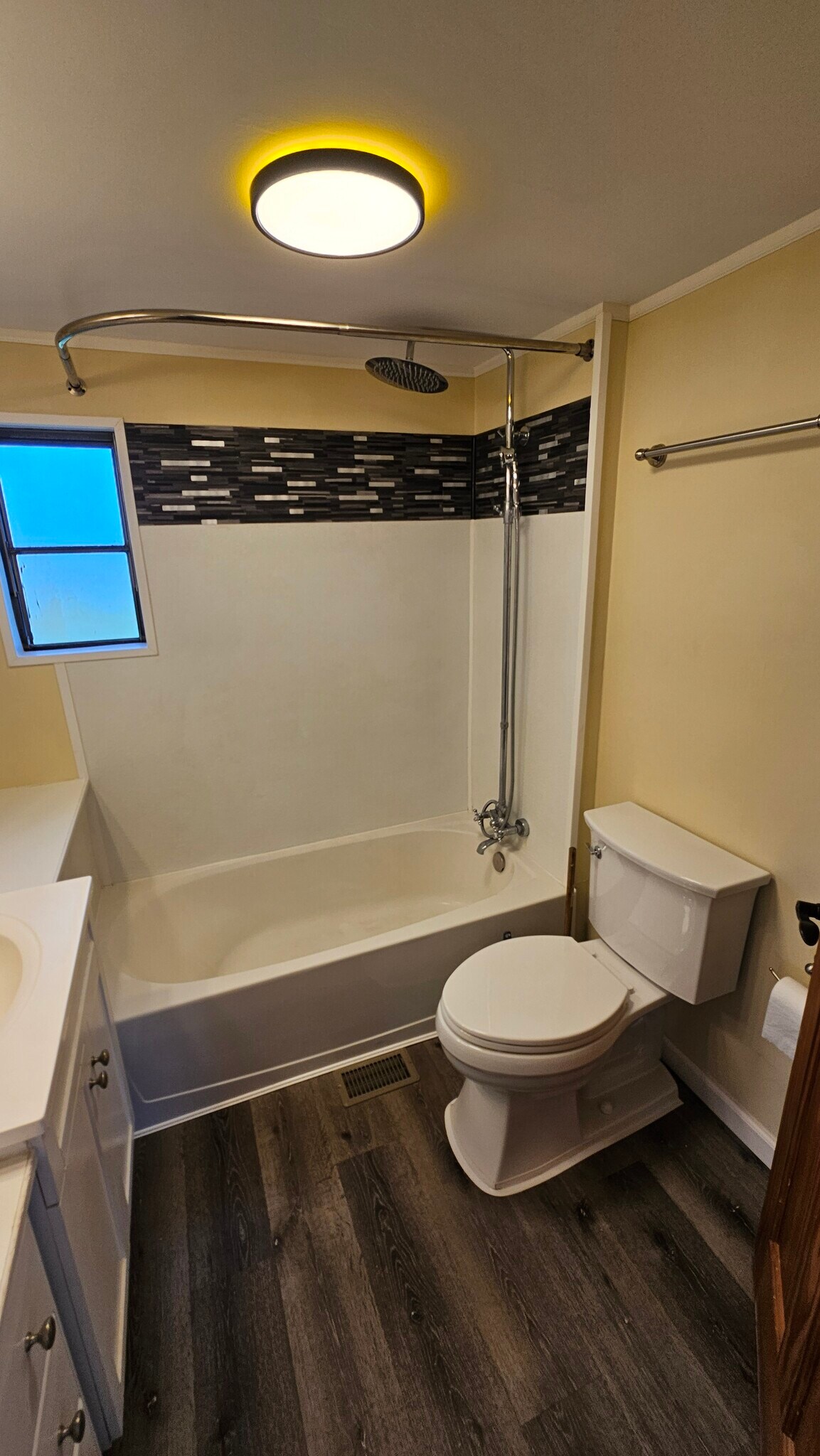 Shower/Bathroom - 26592 Military Rd