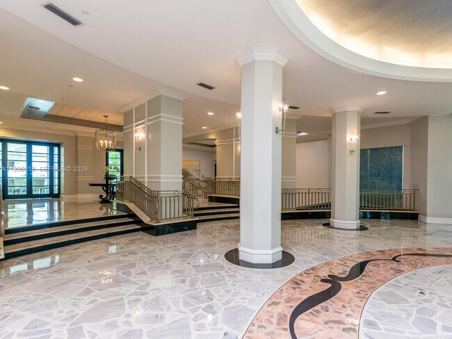 Building Photo - 2501 S Ocean Dr