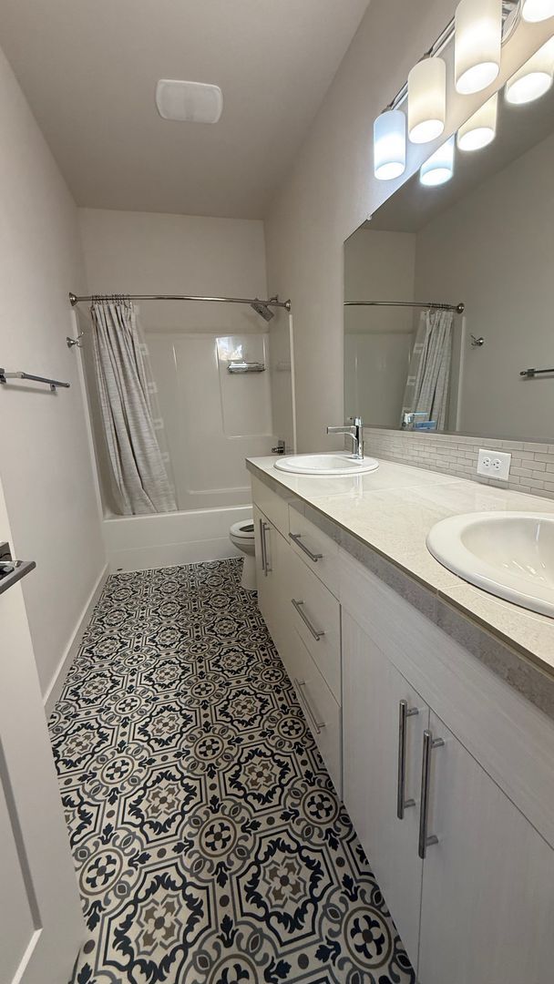Building Photo - Video! Beautiful new large four bedroom ho...