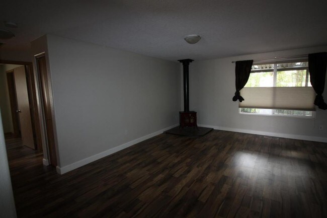 Building Photo - 214 NE 170th Ave