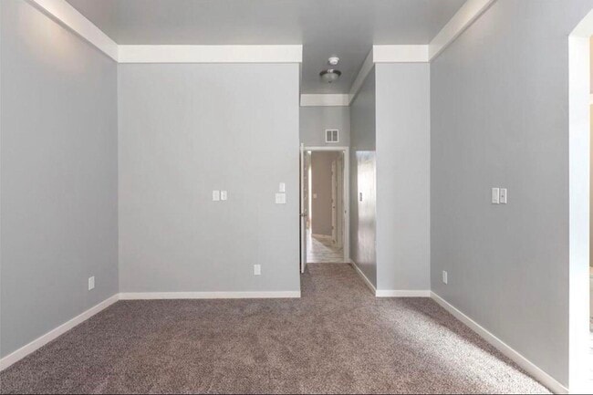 Building Photo - 14832 Boer Trl Ave