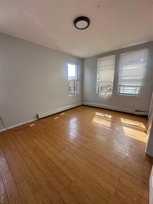 Building Photo - 9202 Avenue K