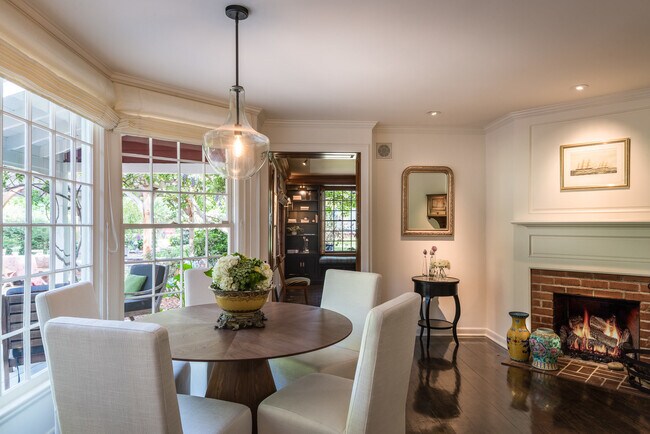 Building Photo - 919 RIVAS CANYON Rd