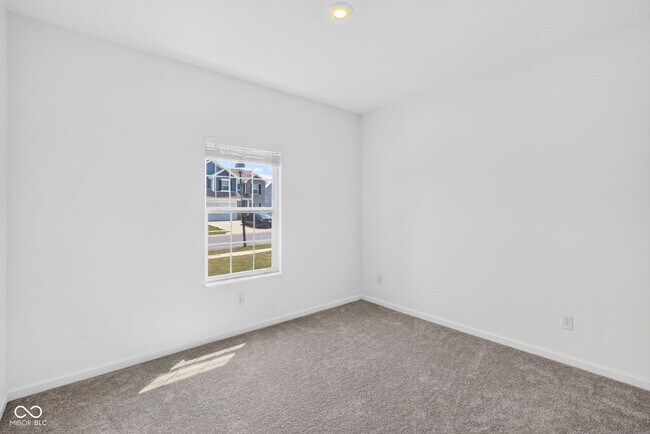 Building Photo - 10106 Falls Canyon Ln