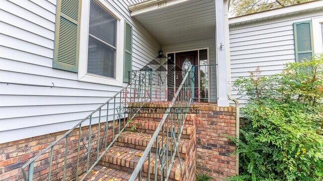 Building Photo - 3812 Wingate Dr