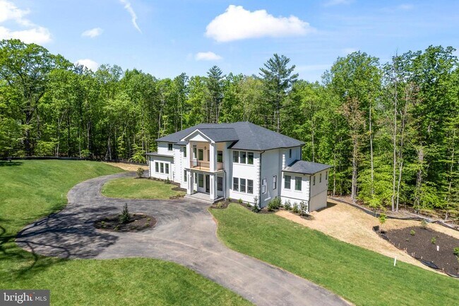 Building Photo - 11550 Henderson Rd