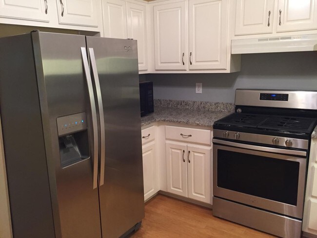 Building Photo - Perfect Ranch with Partial Finished Basement