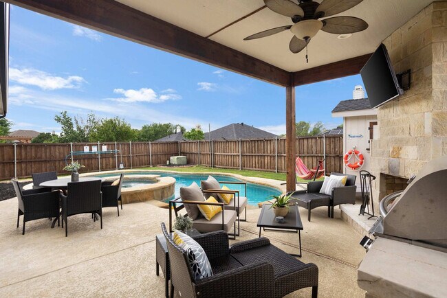 Building Photo - 2805 Whetstone Dr
