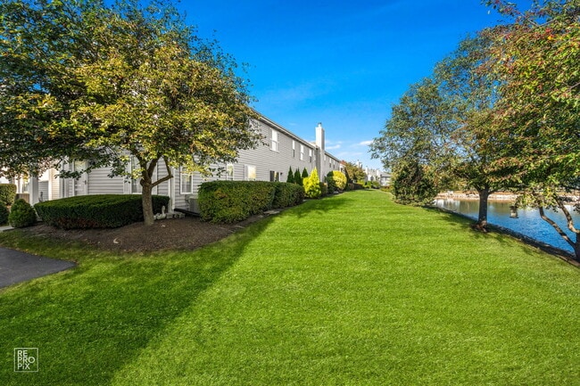 Building Photo - 1429 Orleans Dr