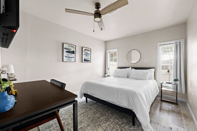 Building Photo - 4717 Edith St