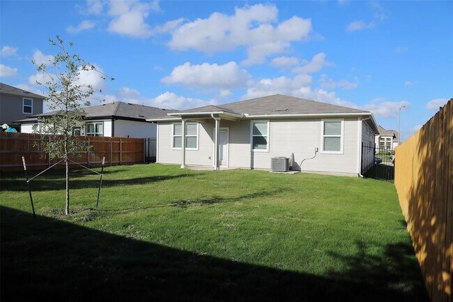 Building Photo - 3113 Bragg Pl