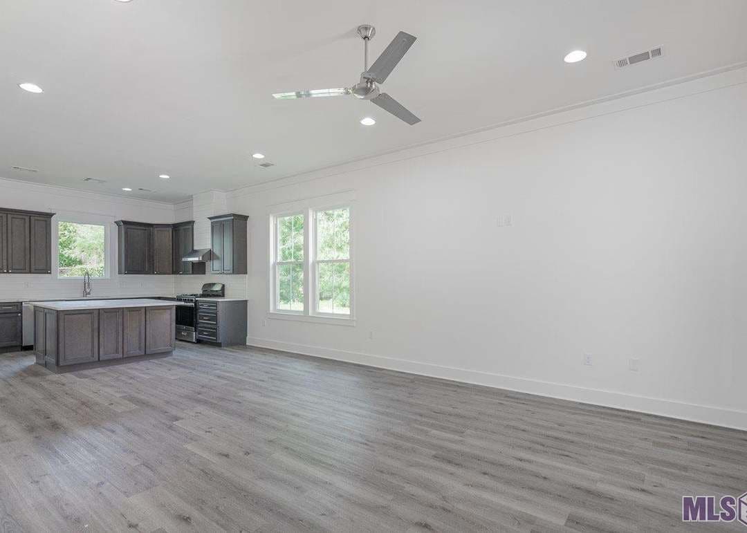 Building Photo - 634 W Grant St