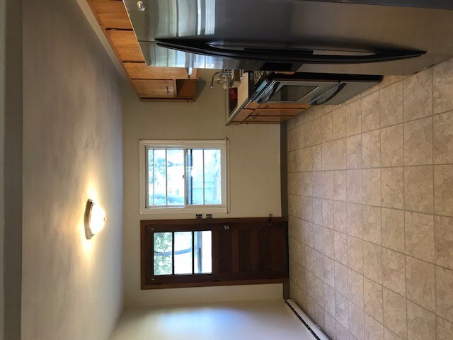 Building Photo - 25 Coolidge Ave