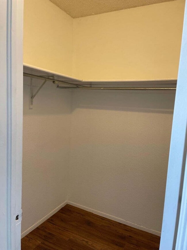 Building Photo - 7214 Dale Rd