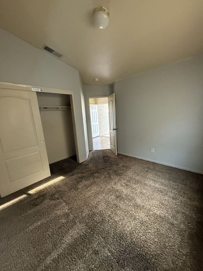 Building Photo - 2104 Chesler St