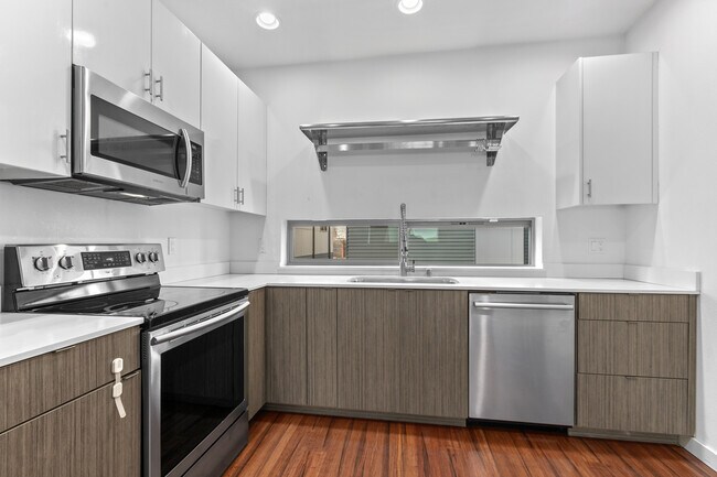 Building Photo - 4244 S Greenbelt Station Dr