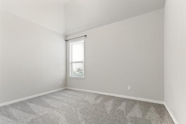 Building Photo - 713 Parkland Dr