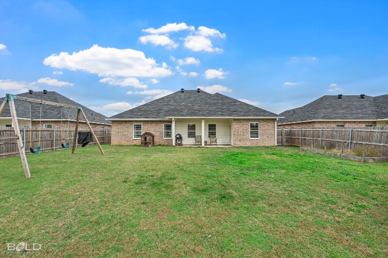 Building Photo - 1071 BAYOU BAY COURT