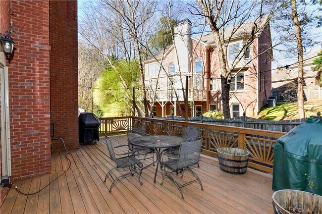 Building Photo - 265 Windsor Gate Cove NE