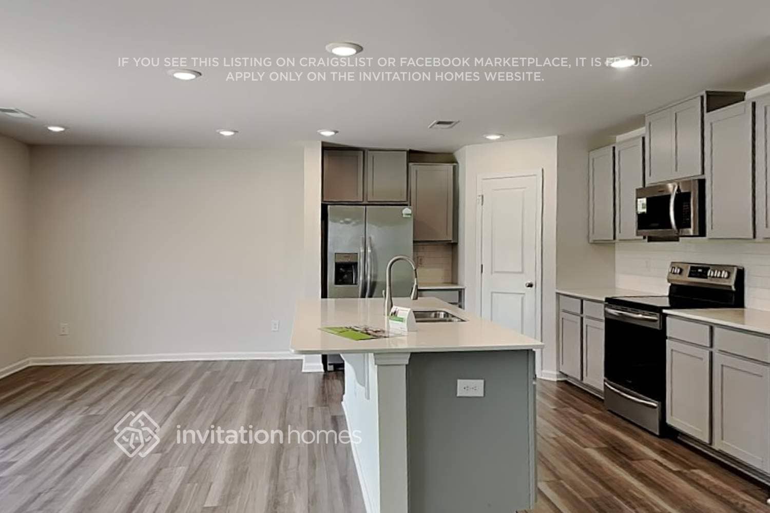 Building Photo - 2524 Brunson Ct