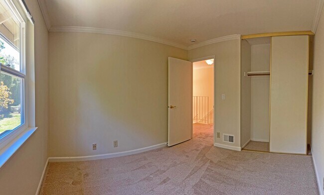 Building Photo - 1448 Carnot Dr
