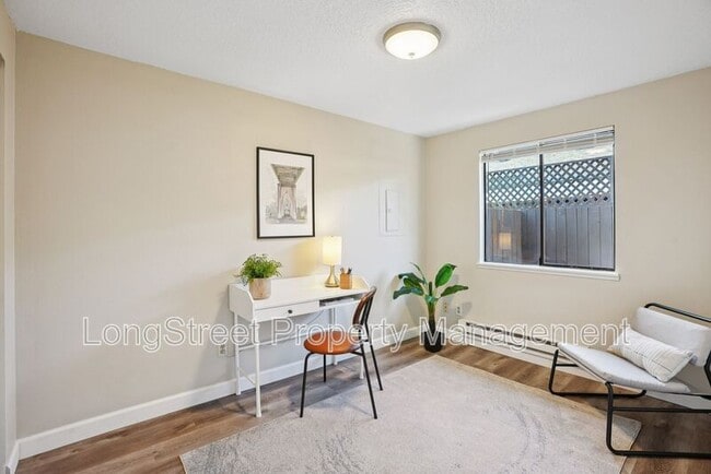 Building Photo - 5726 SE 83rd Ave