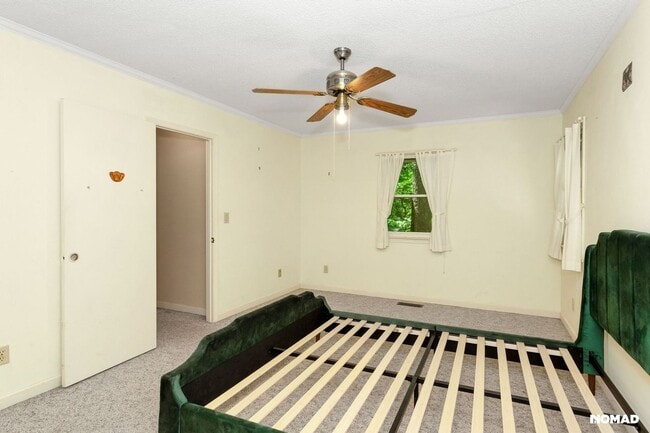 Building Photo - Peace & Beautiful 3BR House Near Rabun Gap...