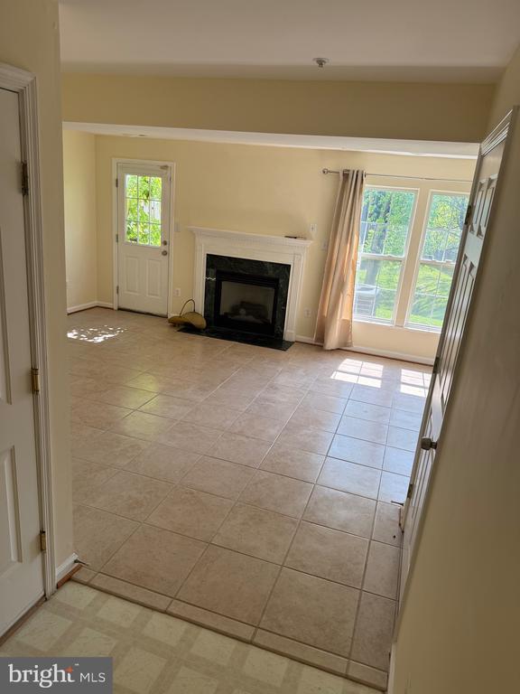 Building Photo - 20914 Rosebay Pl