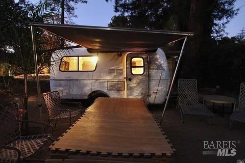 Building Photo - 3835 Oak Glen Dr