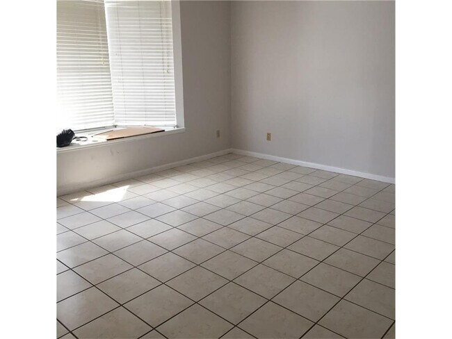 Building Photo - 2529 Rio Grande St