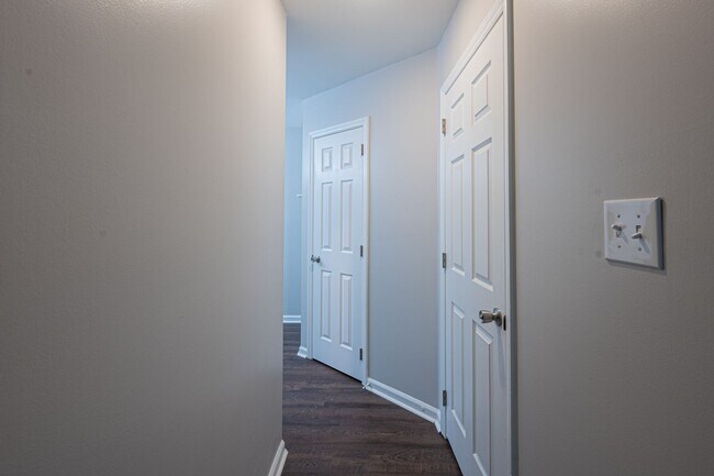 Building Photo - Updated 2 Bed, 2 Bath Condo in Charlotte