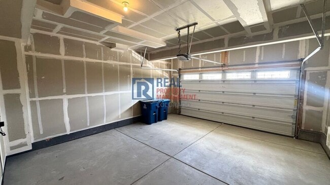 Building Photo - 20915 E 61st Dr