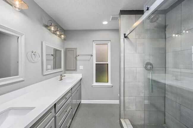 Building Photo - 835 Mayweather Ln