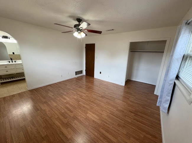 Building Photo - 312 Woodson Way