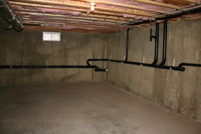 Building Photo - 20 Capen St